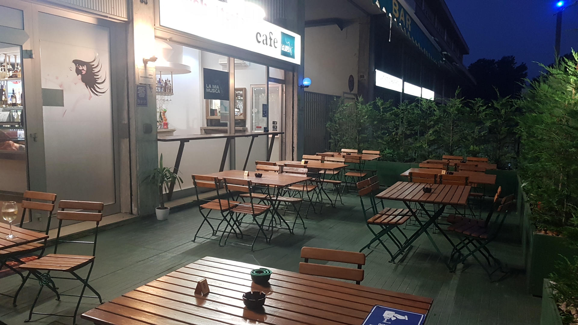 La Mia Musica Bar