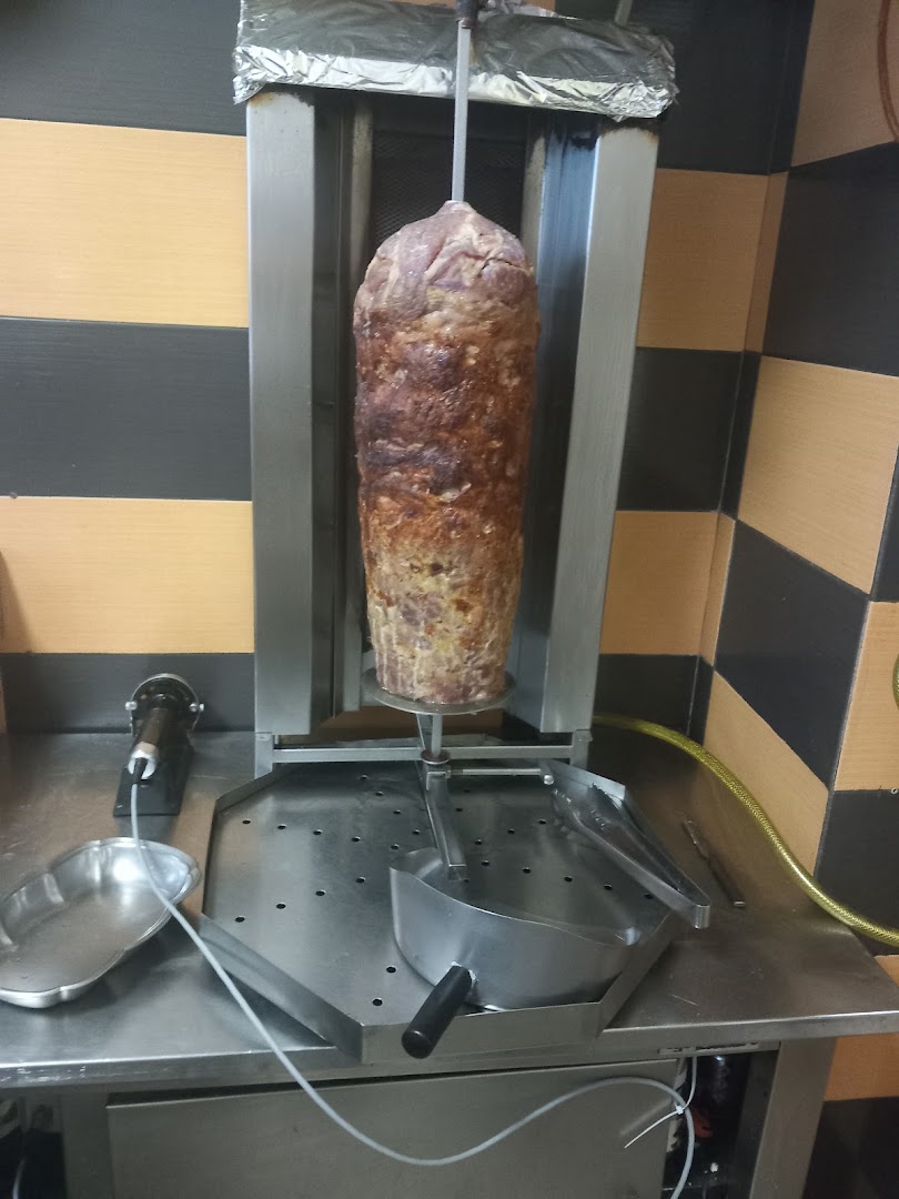 LA MISS Pizza-Kebab