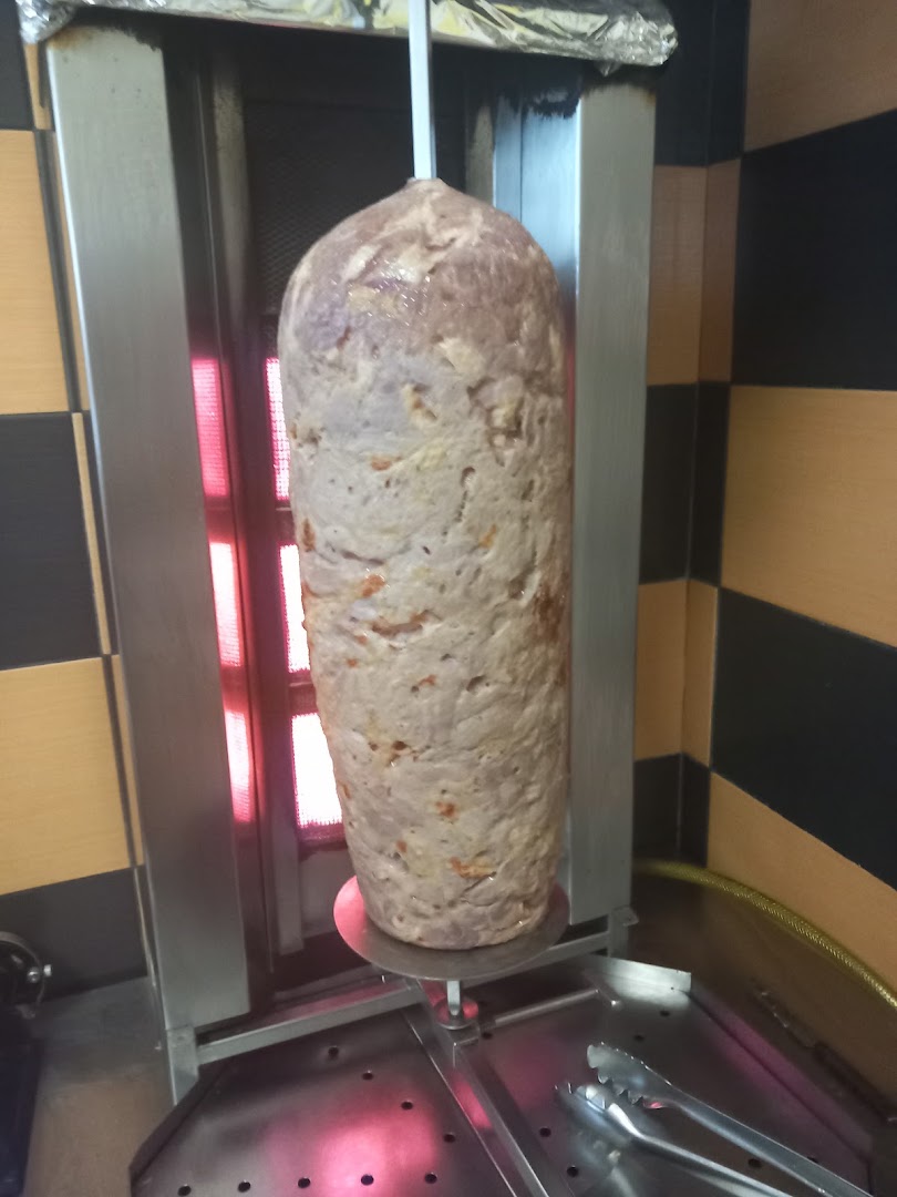 LA MISS Pizza-Kebab
