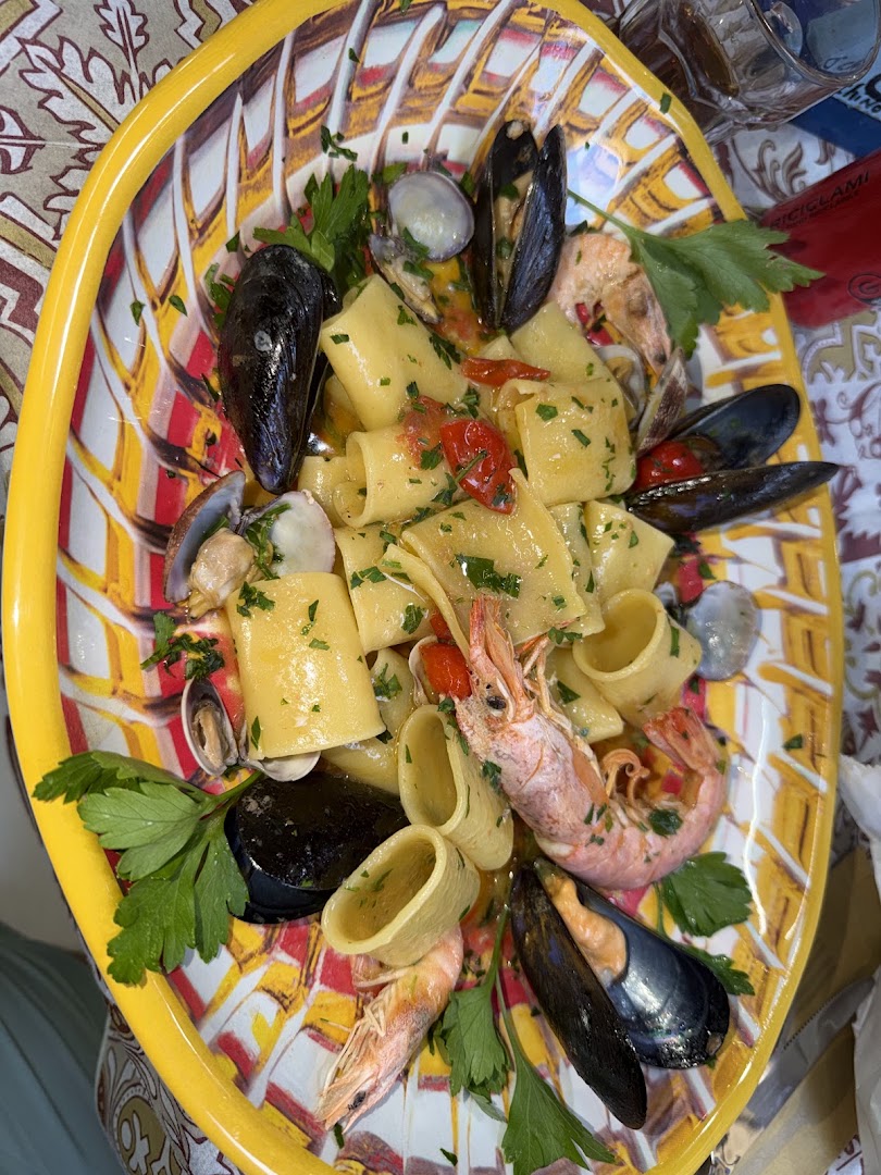 LA PAROLACCIA AI QUARTIERI SPAGNOLI, Napoli