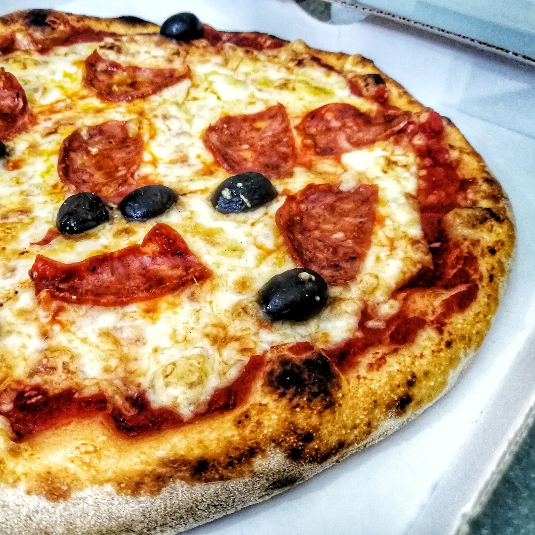 La Perla Pizzeria