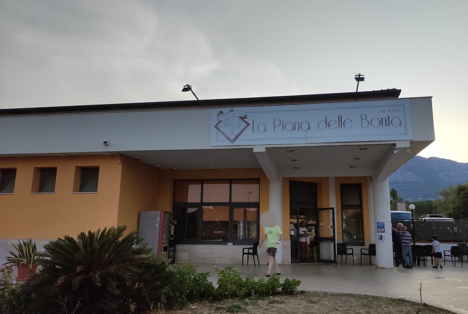 La Piana delle Bontà (Ushqimi tipik i Horës)