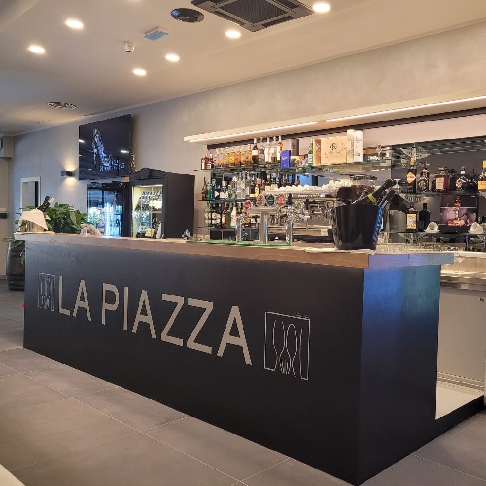 LA PIAZZA - Ristorante Pizzeria