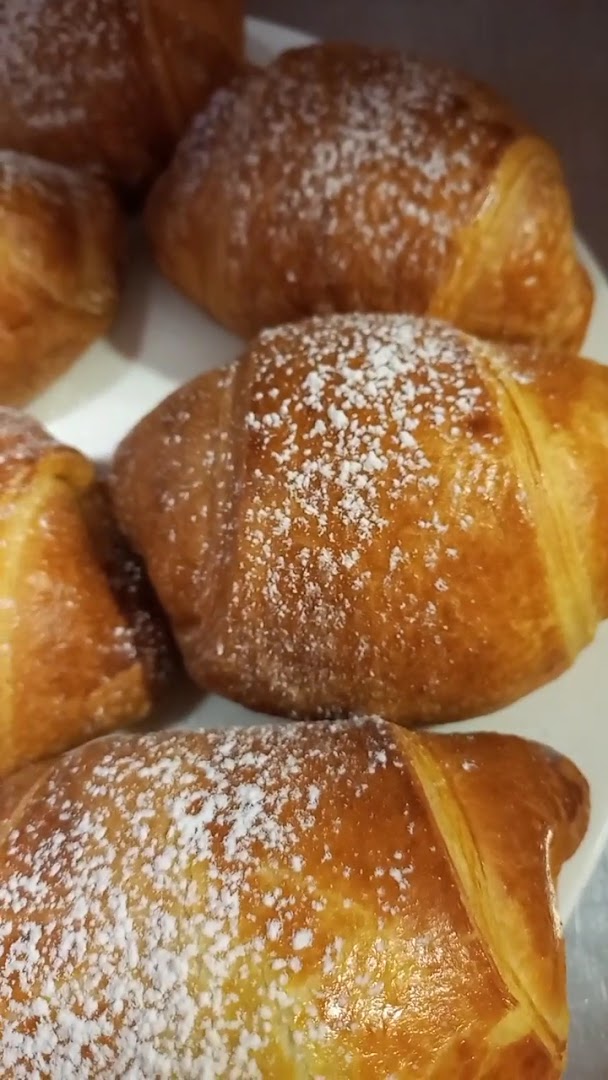 La Piazzetta Bar Trattoria con cucina tipica locale