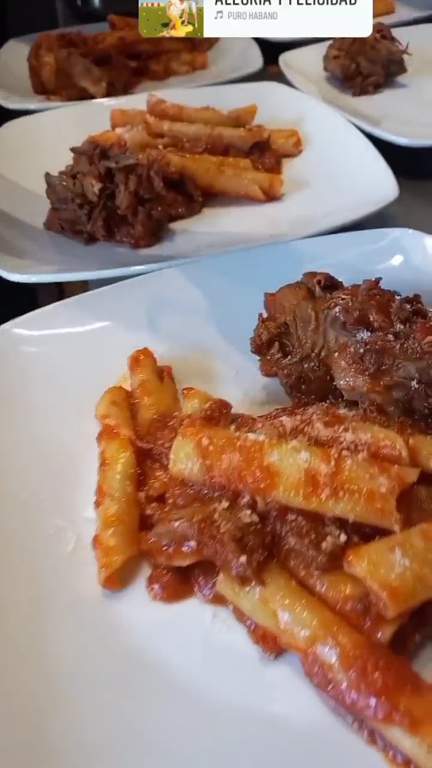 La Piazzetta Bar Trattoria con cucina tipica locale
