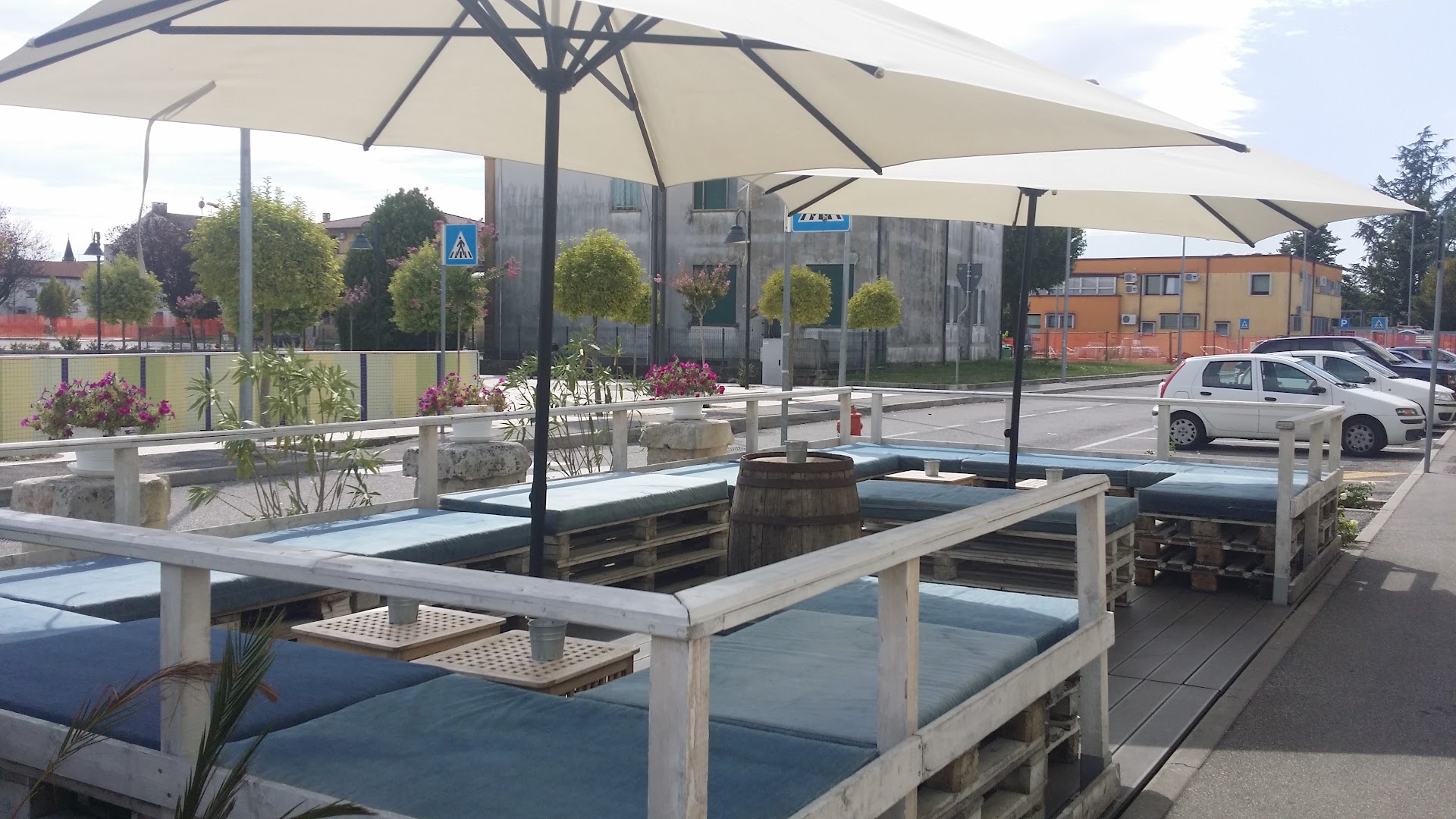 La Piazzetta drink & food