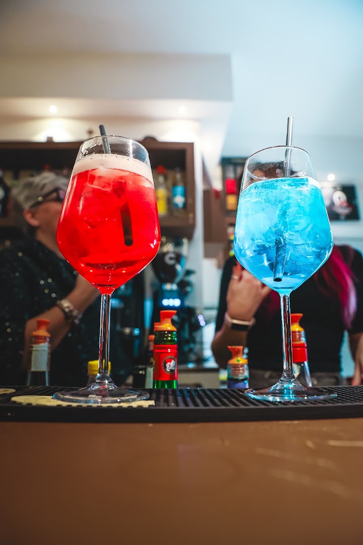 La Piazzetta drink & food