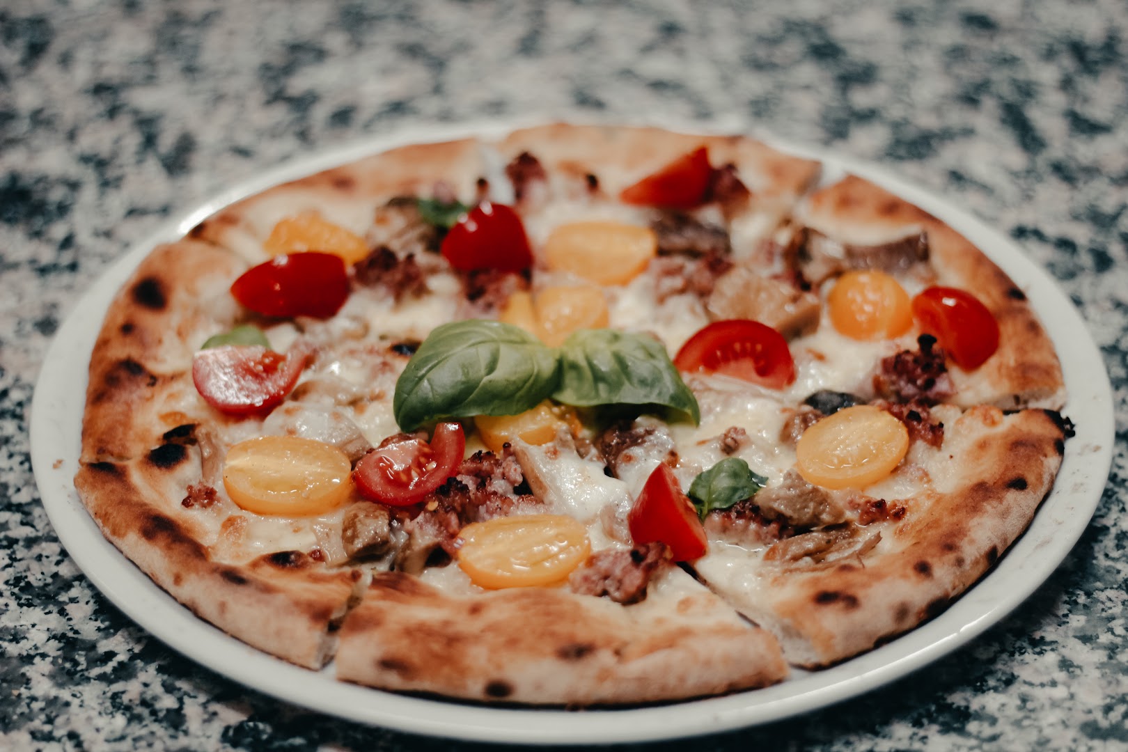 La Piazzetta Osteria Pizzeria