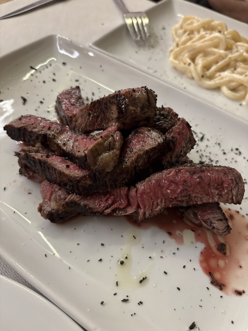 La Piccola Enoteca