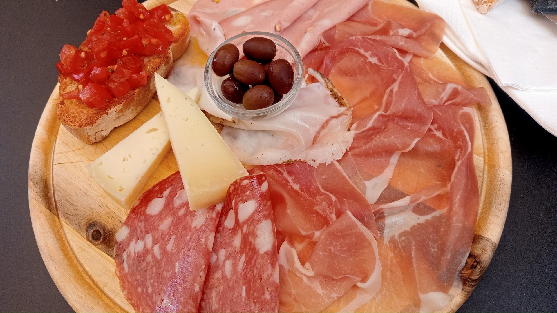 La Piccola Enoteca, Montecarlo
