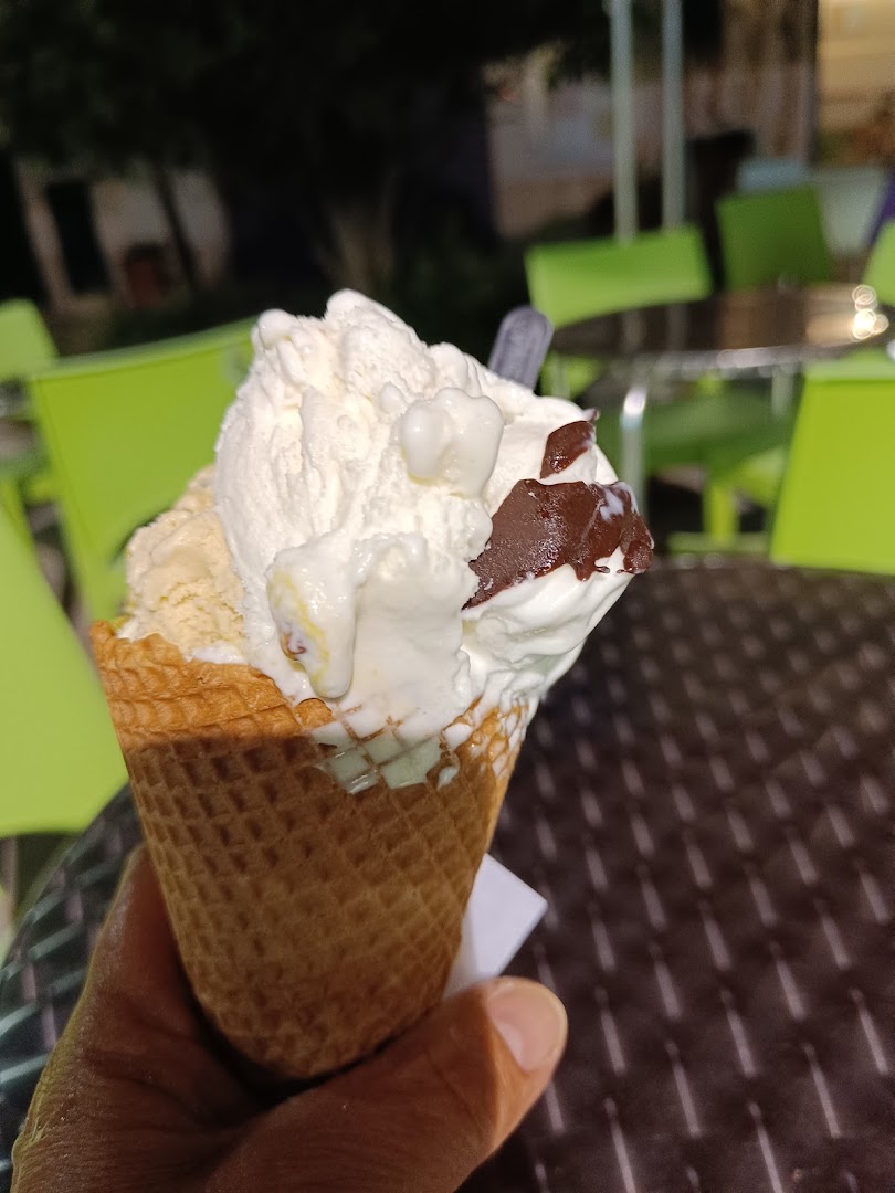 La Piccola Gelateria, Pineto