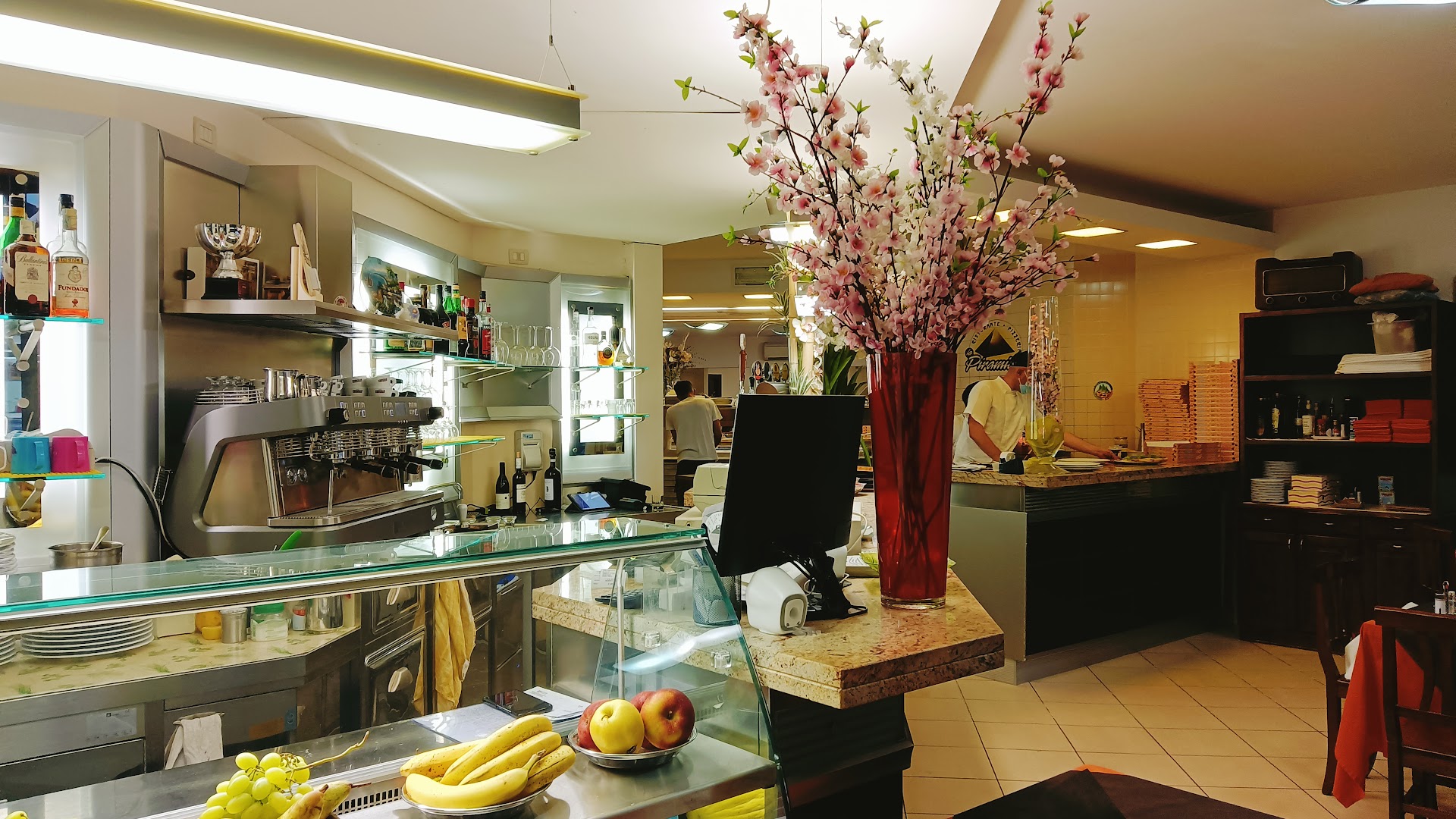 La Piramide di Francese Carlo & C. S.A.S., Biella