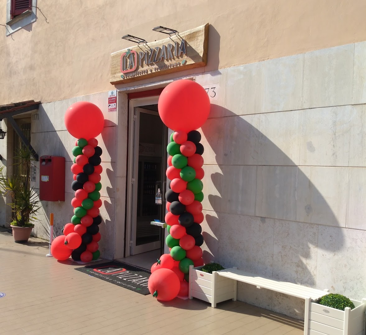 La Pizzaria - Pizzeria a Taglio Labaro, Roma