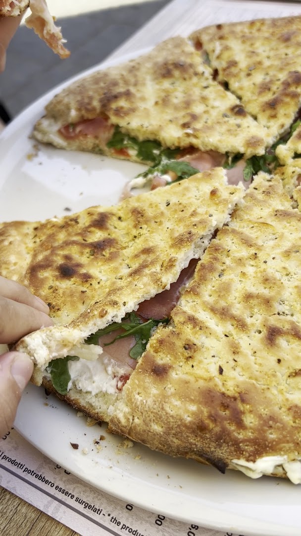 La Pizzoleria