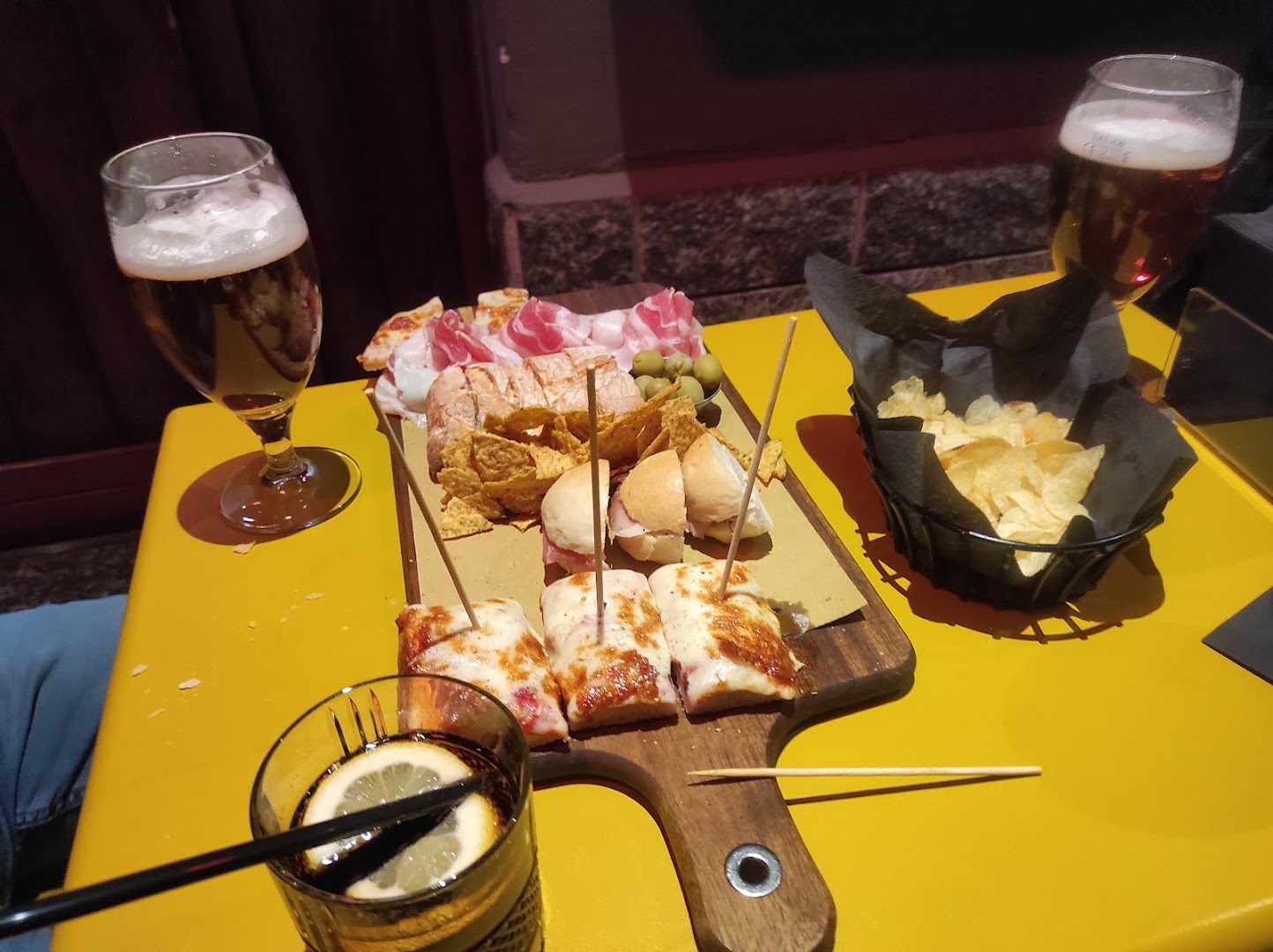 La Plaza De Carlos