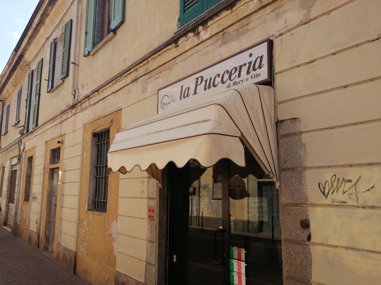 La Pucceria di Baggio di Mary e Vito