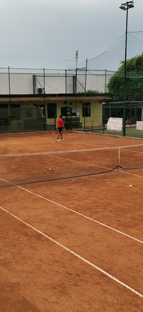 La Racchetta - Circolo sportivo. Padel, tennis e calcio a 5 a Frosinone