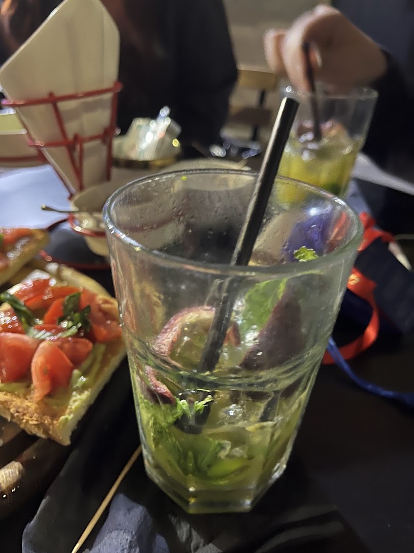 La Roca Bar