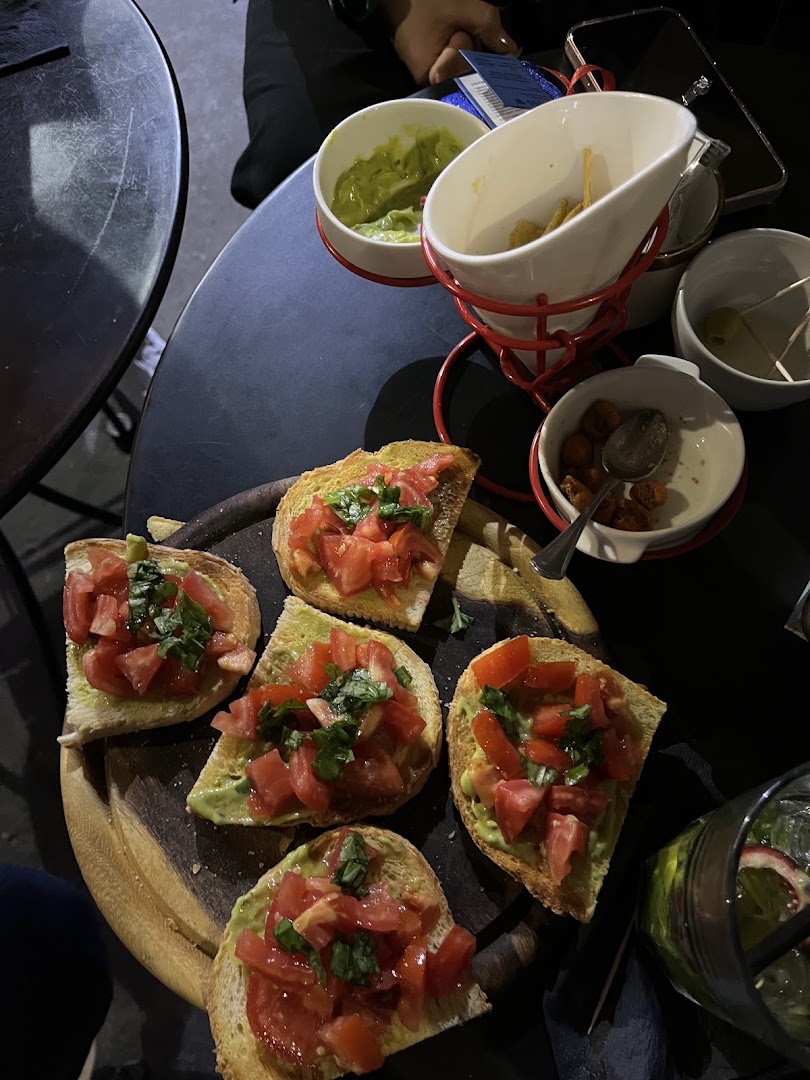La Roca Bar