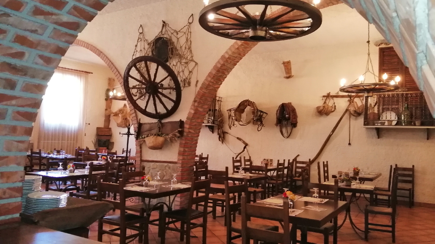 LA ROCCA ALBERGO RISTORANTE SALA RICEVIMENTI PIZZERIA