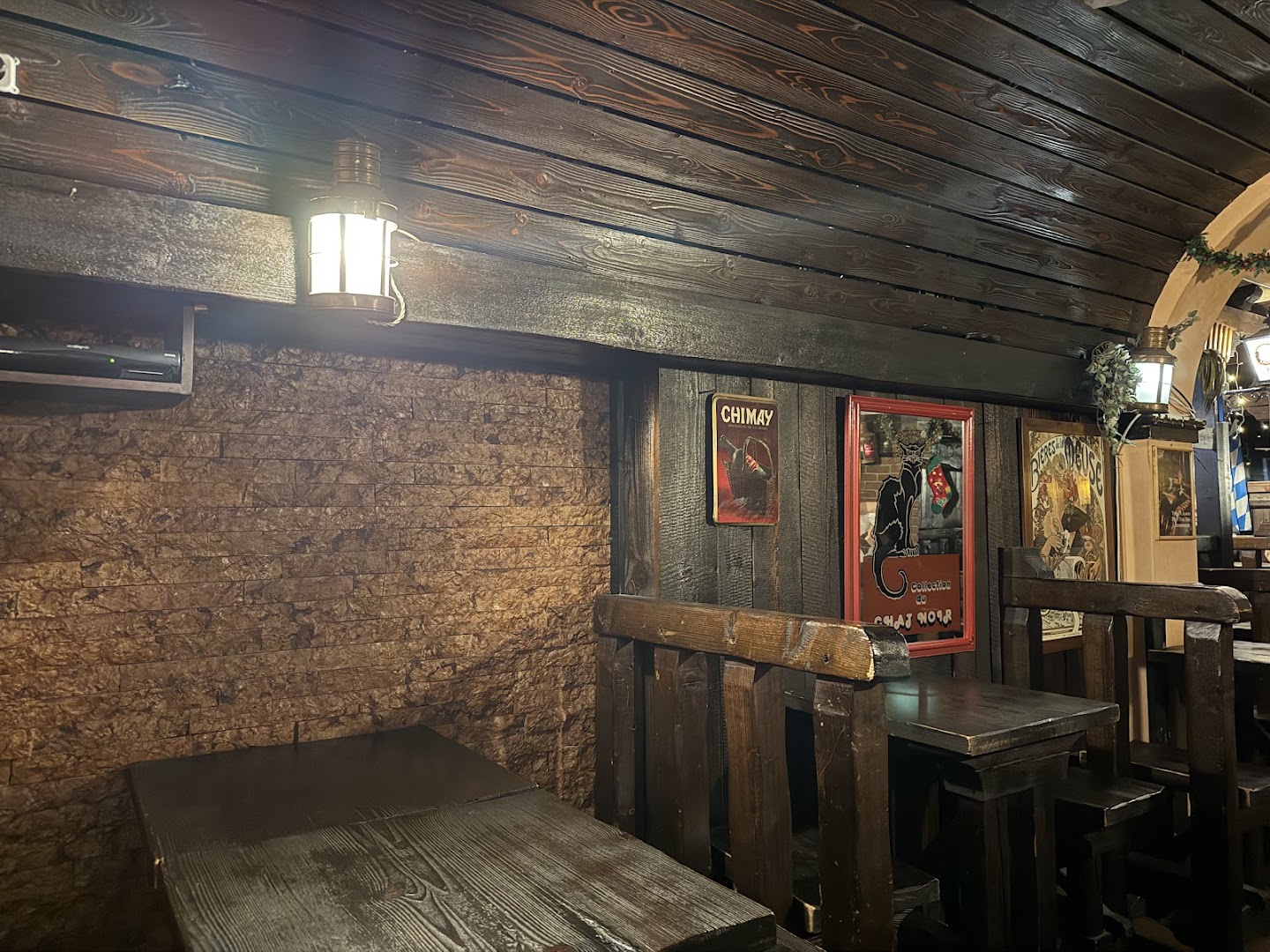 La Roccia Pub