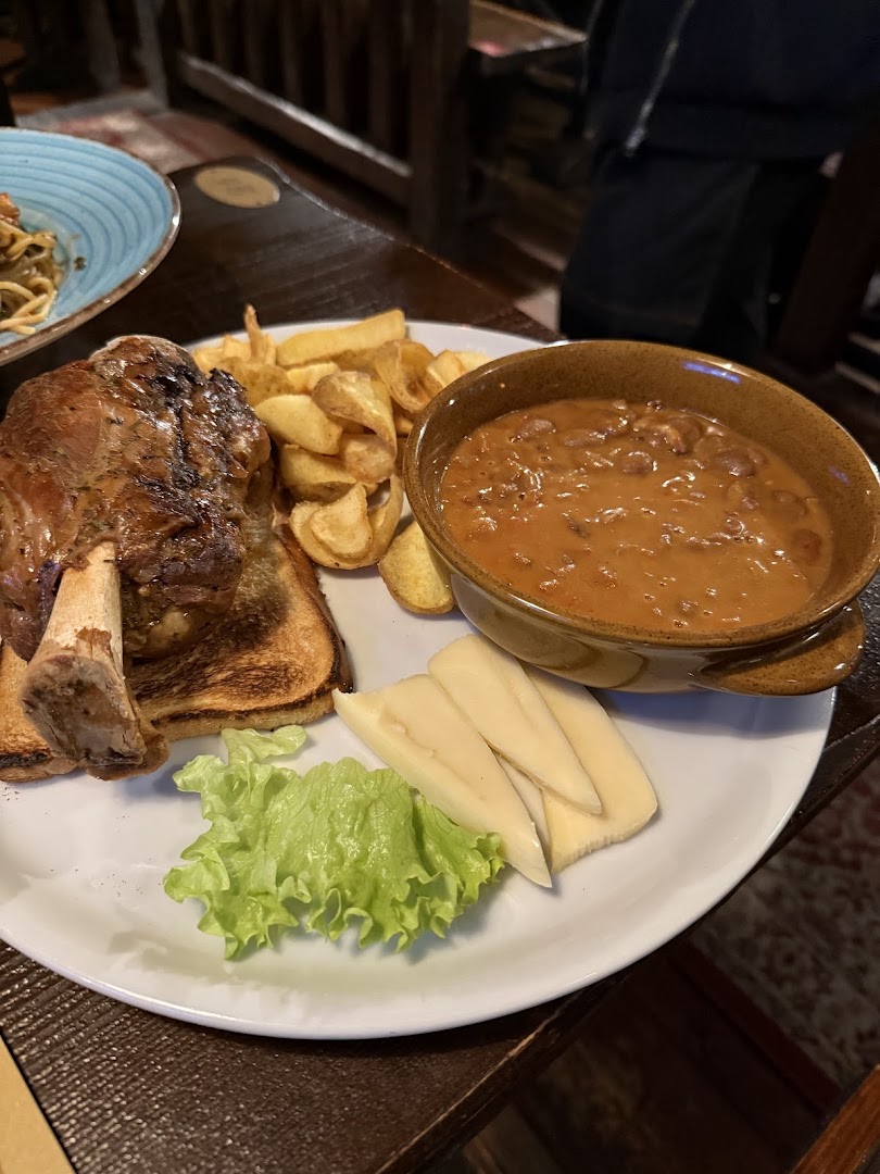 La Roccia Pub