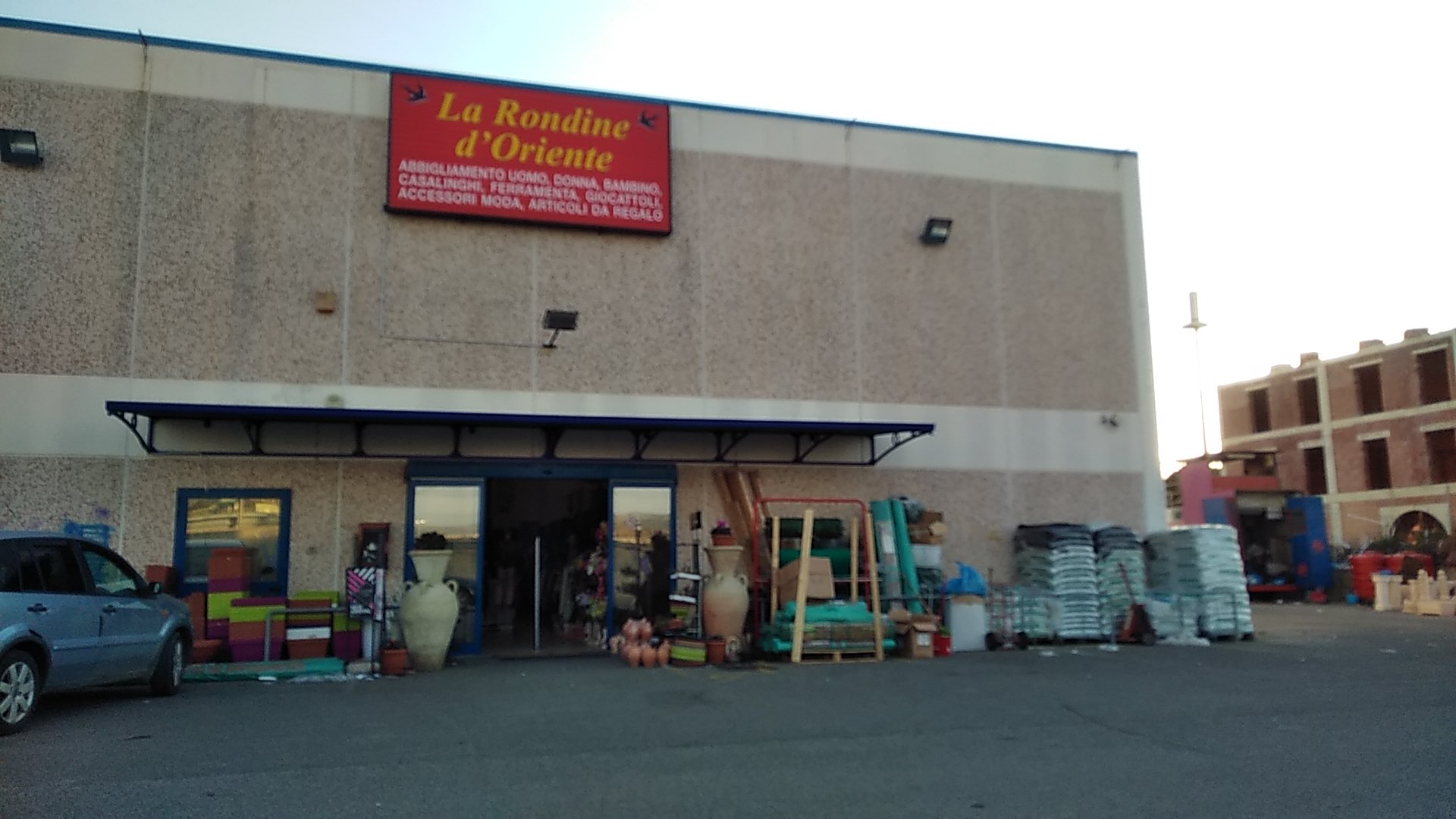 La rondine d'oriente - chinese shop, San Gavino Monreale