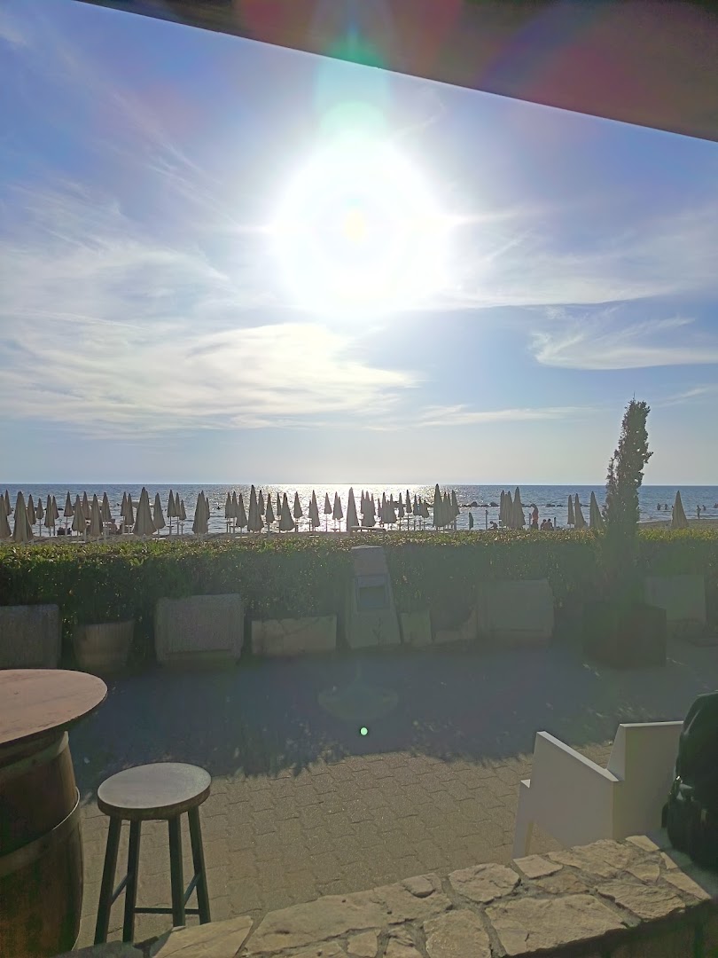 La Rotonda Beach Bar