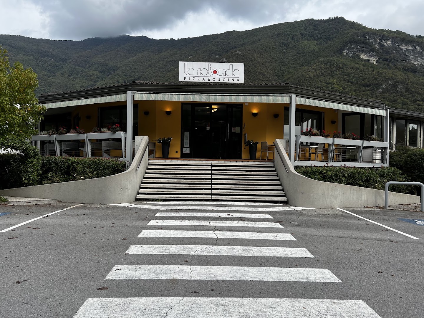 La Rotonda - Pizza e Cucina