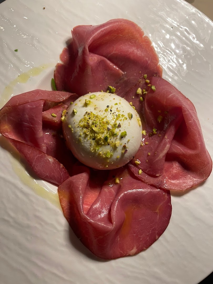 La Rotta Rooms, Restaurant and Cocktail bar