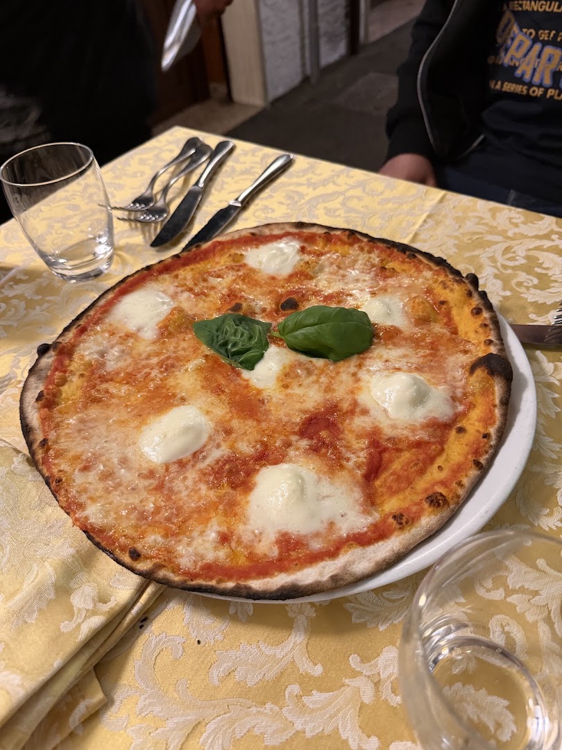 La Ruota Ristorante Pizzeria 1993 - Roma Zona Marconi ( La vera ruota )