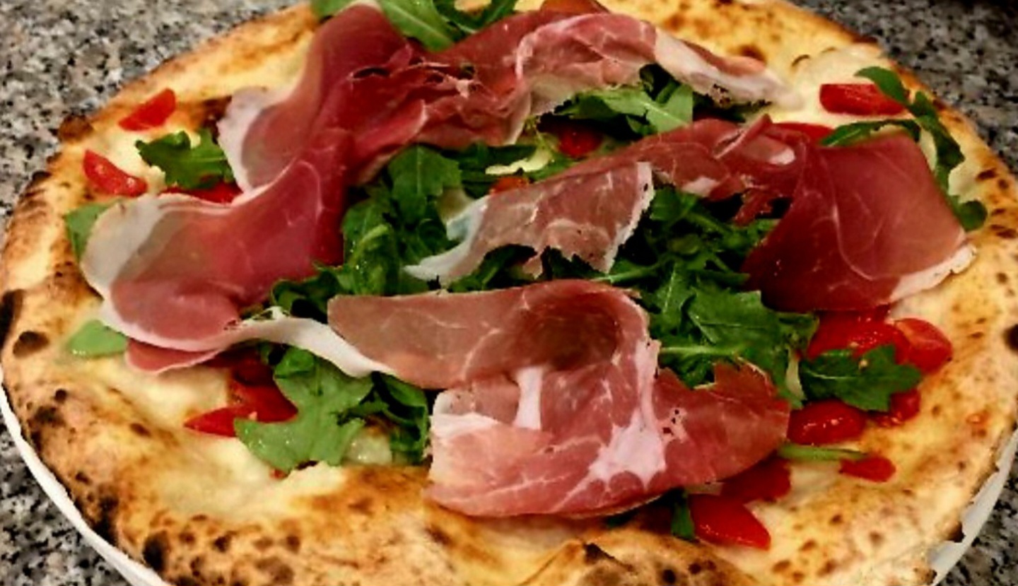 LA RUSTICA Ristorante & Pizzeria