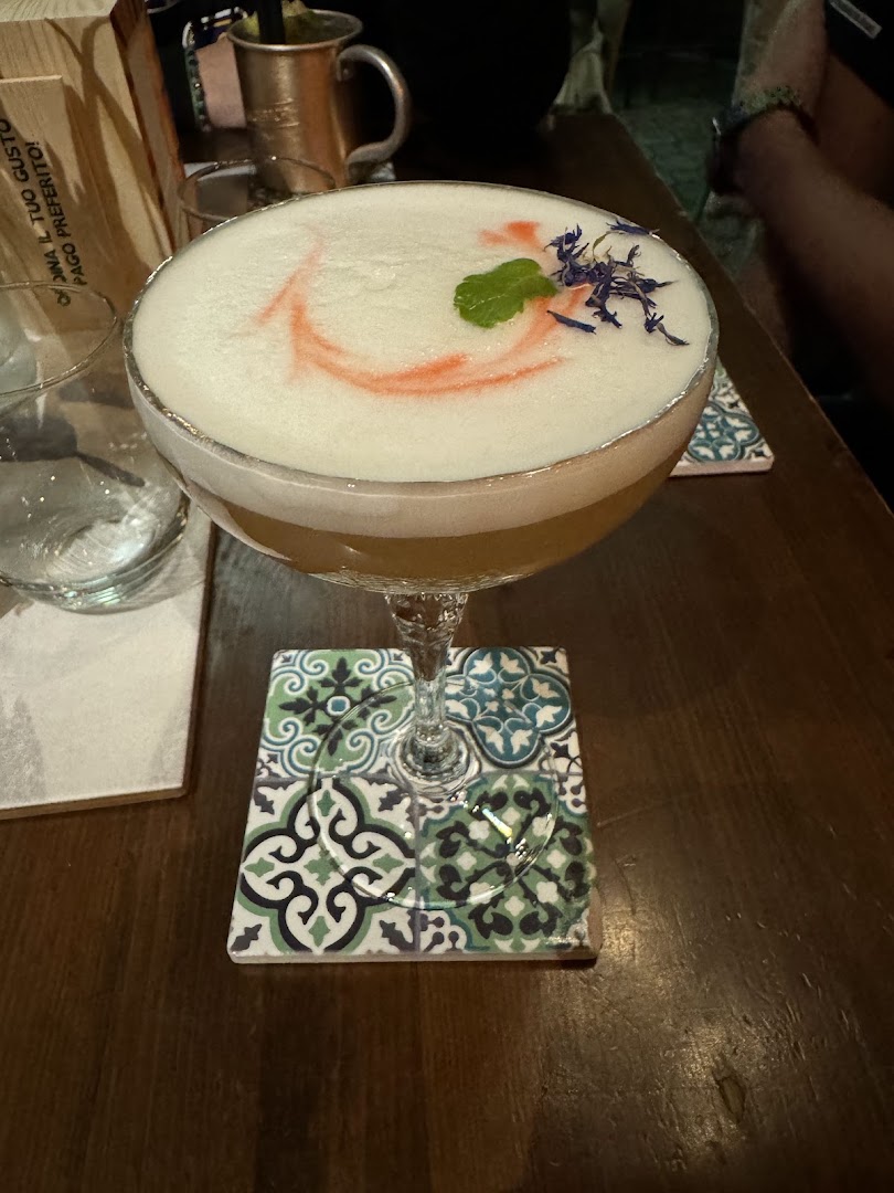 La Scimmia Ubriaca Cocktail Bar