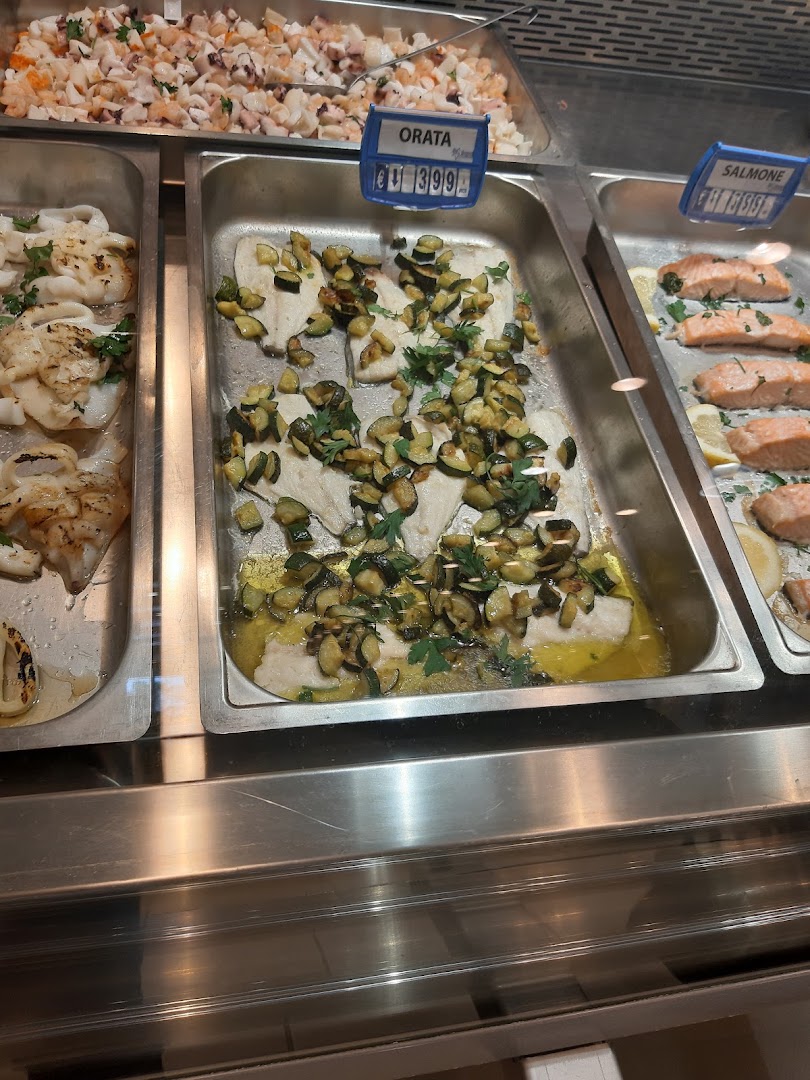 LA SIRENA STORE - FAMA FISH FAST FOOD