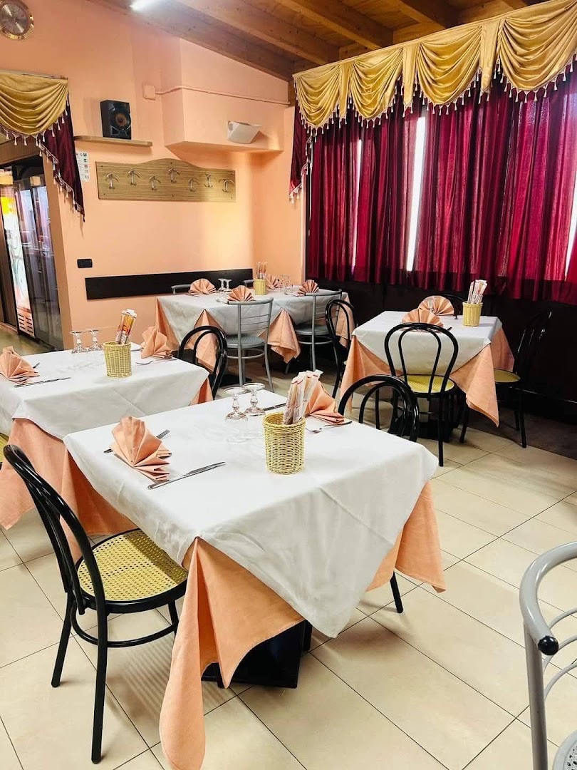 La Sorgente Ristorante Pizzeria Indiano Italiano Novara