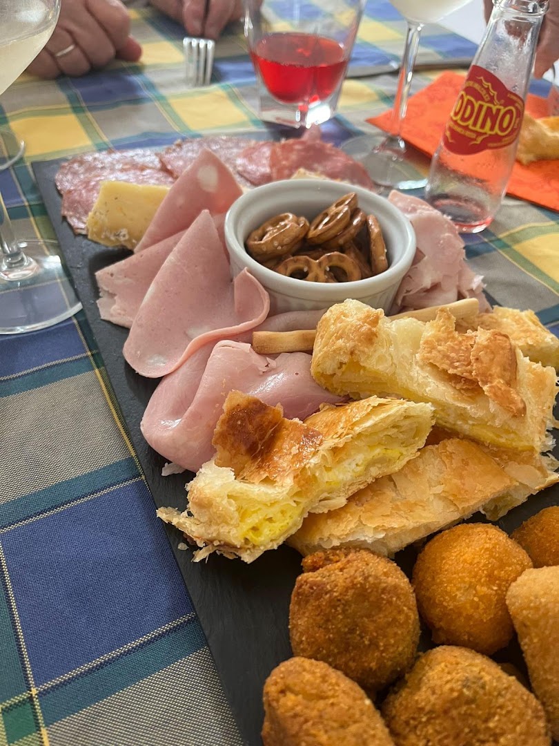 La Strada Giusta | Bar Trattoria Caffetteria