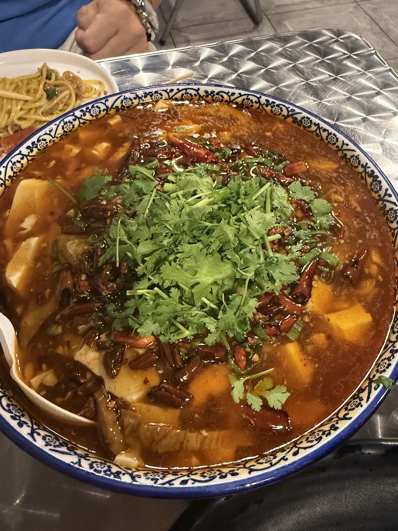 马路边边 la stradina