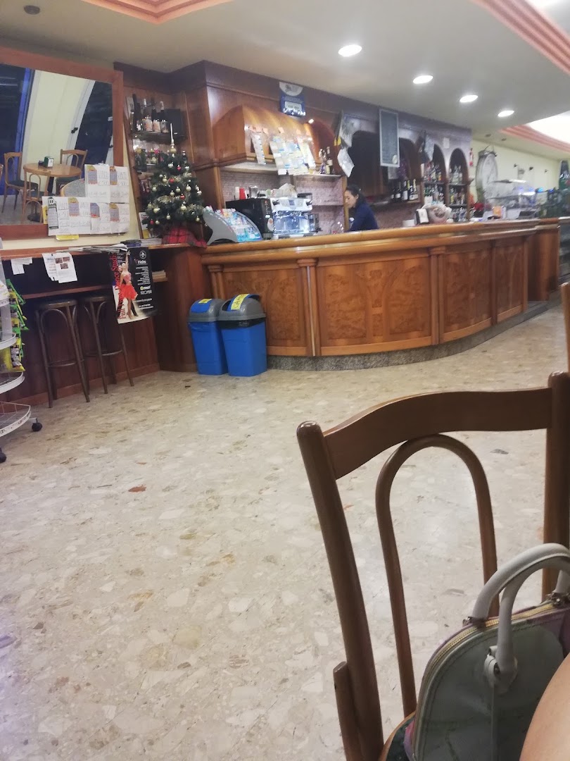 La Sveglia Bar