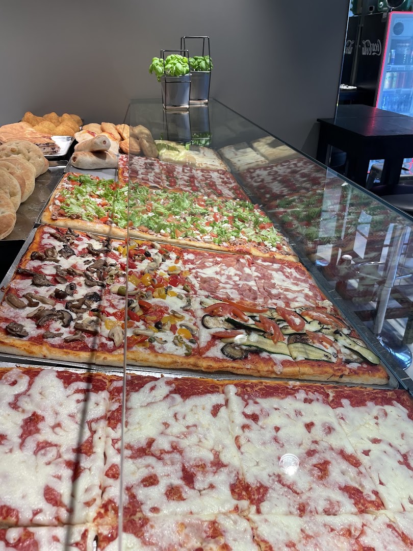 La Svolta Pizzeria Piadineria, Como