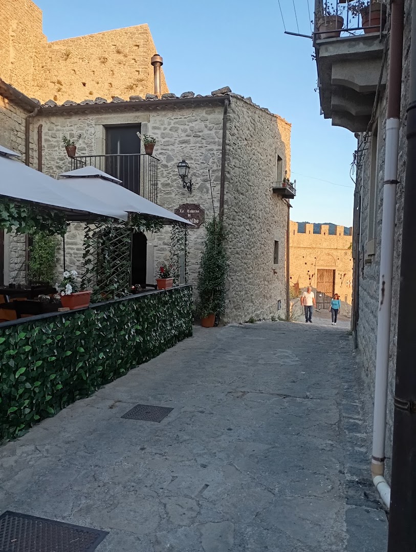 La Taberna di Arnaldo di Giulio Iacovacci