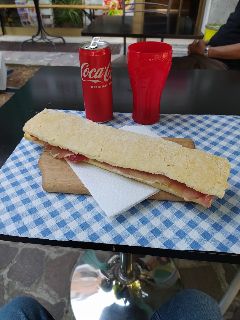 La Tana del Luppolo, San Vito dei Normanni