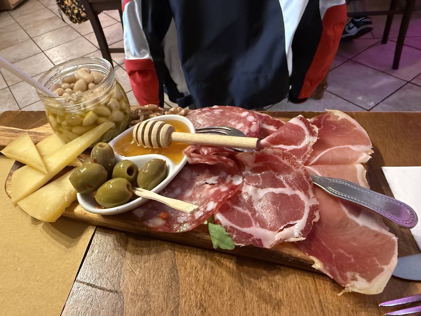 La Tana Di Turan, Colle di Tora
