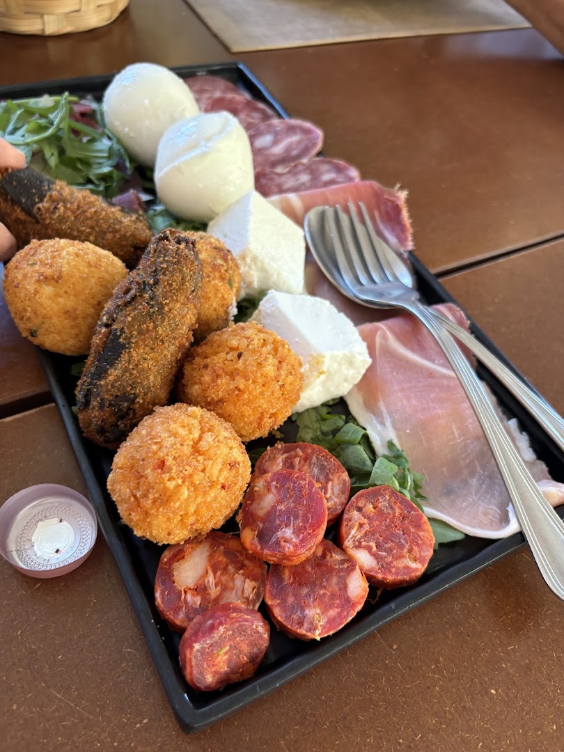 LA TAVERNA braceria - trattoria
