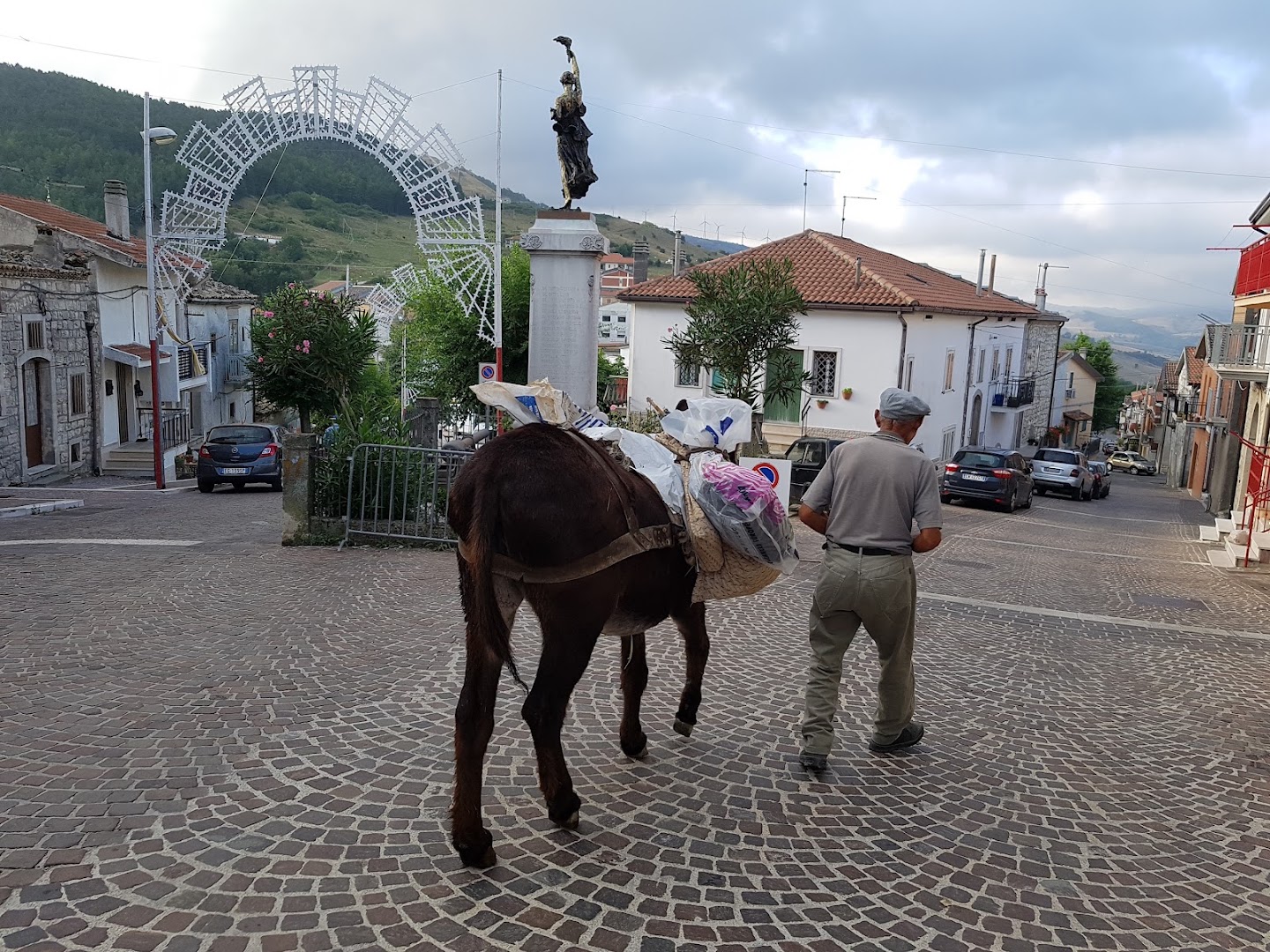 La Taverna Minimarket