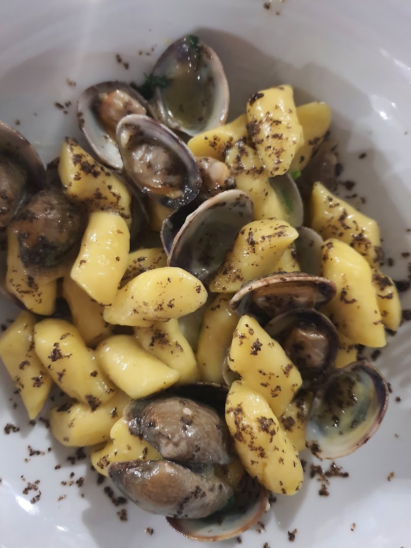 La taverna vecchia, Fiumicino