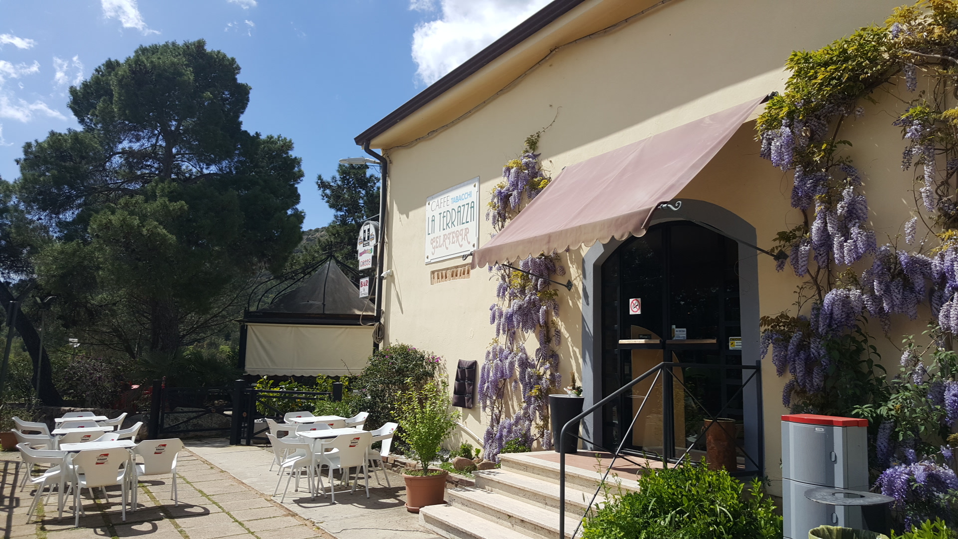 La Terrazza: Bar, Caffetteria, Gelateria, Vineria, Bistrot