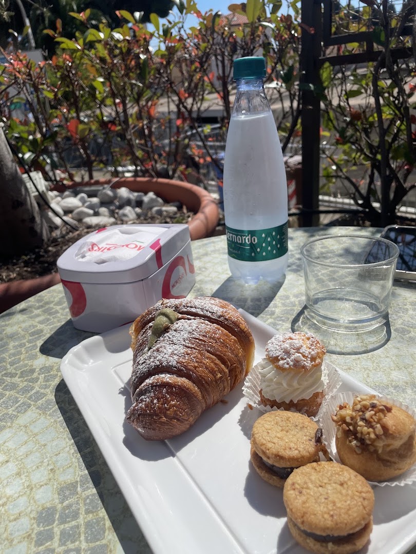La Tropicana Sanremo Caffe Pasticceria Gelateria