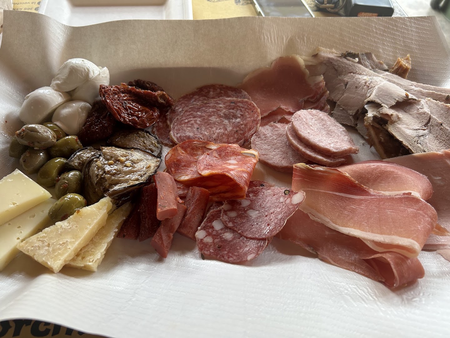 La Vecchia Bottega Dei LUPI ( NORCINERIA E PANINOTECA )