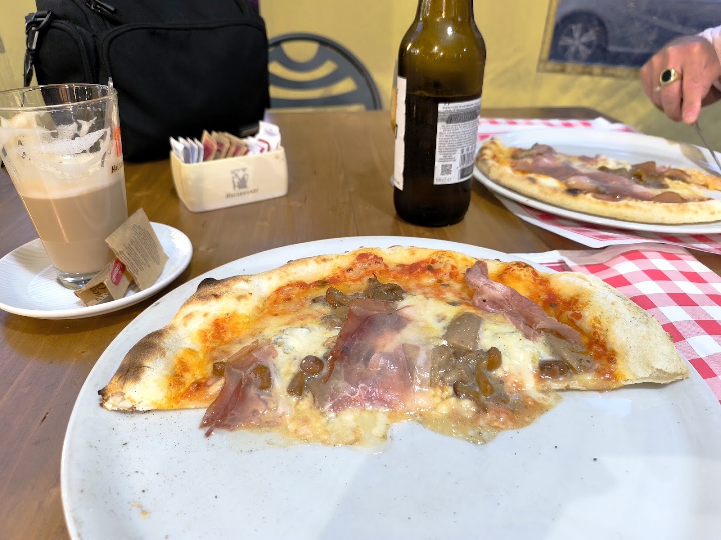 La vecchia Grotta Del Diavolo