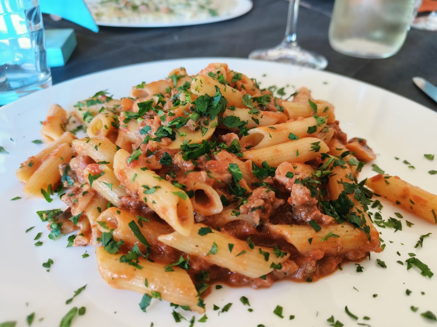 La Veletta: Bar - Ristorante - Pizzeria - Lago - Pesca sportiva